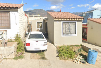 Casa en  Jojoba 728, Fraccionamiento Los Encinos, 22819 Ensenada, B.c., México