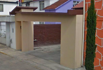 Casa en  Calle Girasol 218, Mz 001, Guadalupe Y Club Jardín, Toluca De Lerdo, Estado De México, México
