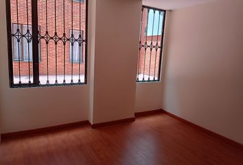 Apartamento en  La Victoria, Bogotá