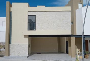 Casa en fraccionamiento en  Campo Azul Residencial Caseta De Acceso, San Luis Potosí, México