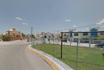 Casa en fraccionamiento en  De Porto Venecia Sm 55, Sin Nombre, Cancún, Quintana Roo, México