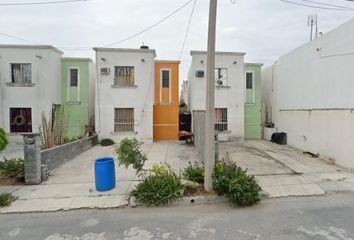 Casa en  Calle Laureles, Villa Florida Sector B, Vista Hermosa, Reynosa, Tamaulipas, México