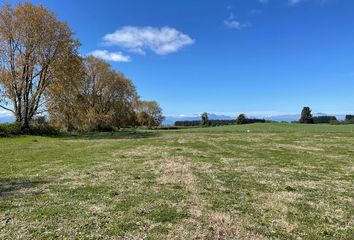 Parcela en  Lago Ranco, De Ranco