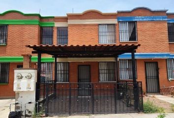 Casa en  Fraccionamiento Manantial Guanajuato, Estamos Ubicados Aun Costado Del Oxxo, Avenida Manantial, Fraccionamiento Manantial, Yerbabuena, Guanajuato, México