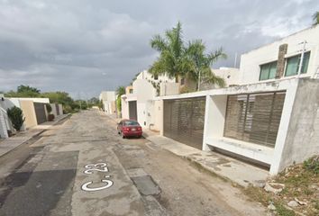 Casa en fraccionamiento en  Calle 23, Montebello, Mérida, Yucatán, México