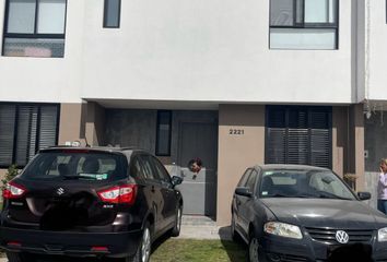 Casa en  Av. Adolf Bernard Horn Junior 2992, Santa Cruz Del Valle, Jalisco, México