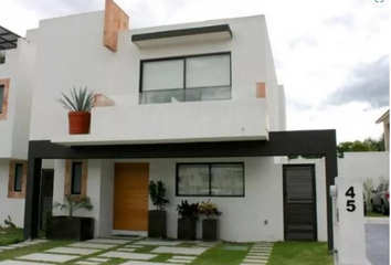 Casa en fraccionamiento en  Calle Santa Fe 102, Santa Fé, Juriquilla, Querétaro, México