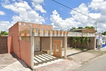 Casa en  Calle 35, López Mateos, Mérida, Yucatán, México