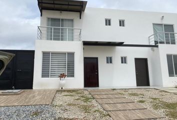 Casa en  Radisson Blu Residences Punta Blanca, Frente A La Entrada 5, Ruta De La Spondylus, Punta Blanca, Ecuador