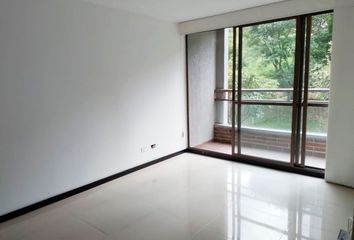 Apartamento en  Loma De Los González, Medellín