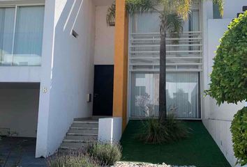 Casa en fraccionamiento en  Lomas De Angelópolis Ii, San Andrés Cholula