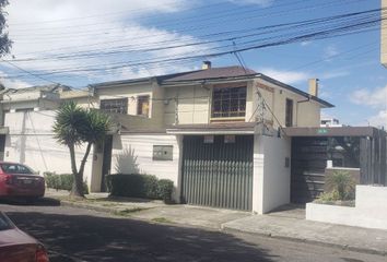 Casa en  Calle Jorge Páez 1-160, Quito, Ecu