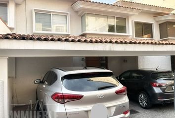 Casa en condominio en  Paseo Lomas Altas 524, Loma Real, Zapopan, Jalisco, México