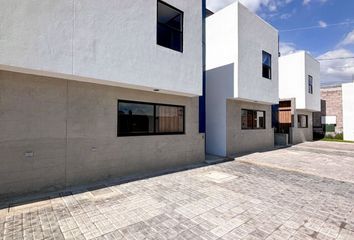Casa en fraccionamiento en  Privada Pinal, Residencial La Joya, Cuautlancingo, Puebla, 72700, Mex