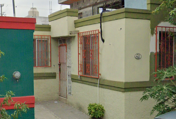 Casa en  A. Siqueiros, Misión Real, Ciudad Apodaca, Nuevo León, México