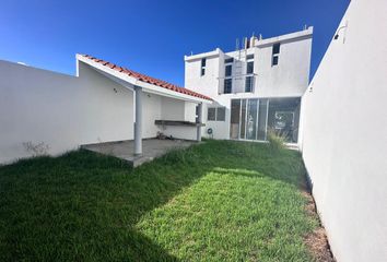 Casa en  El Mayorazgo Residencial, Camino A Capellanía De Loera, Autopista Poniente, León, Guanajuato, México