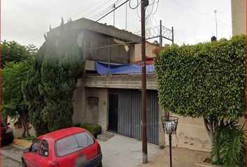 Casa en fraccionamiento en  De Los Gansos, Las Alamedas, Ciudad López Mateos, Estado De México, México