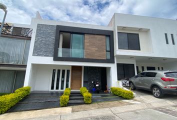 Casa en  Valle Del Imperio Bizantino, Nuevo México, Jalisco, México