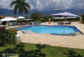 Villa-Quinta en  Santa Fe De Antioquia