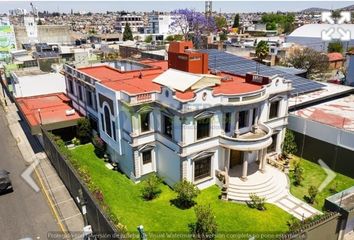 Casa en  Farmacias Del Ahorro, Avenida Acueducto, Vasco De Quiroga, Morelia, Michoacán De Ocampo, 58230, Mex