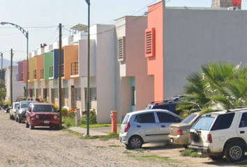 Casa en  Calle Jose Vasconcelos, Nuevo Salahua, Manzanillo, Col., México