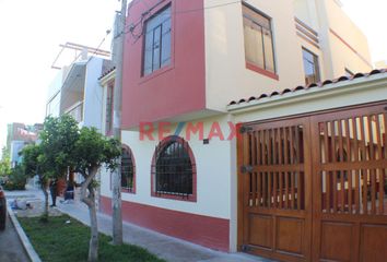 Casa en  Los Sauces, Víctor Larco Herrera, Perú