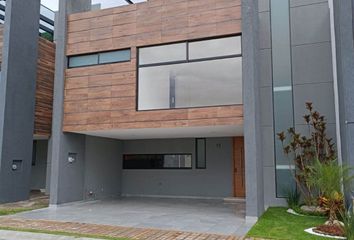 Casa en  Boulevard De Los Volcanes, Lomas De Angelópolis, Puebla, México