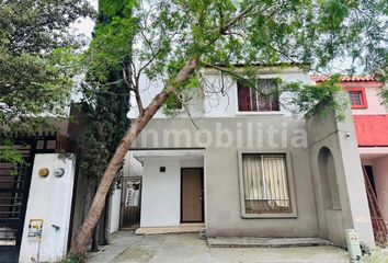 Casa en condominio en  Calle Jardines De Toledo 7815, Jardines De Andalucía, Guadalupe, Nuevo León, 67193, Mex