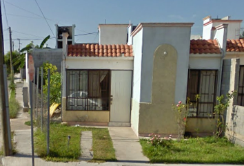 Casa en  Calle Altavista, Colinas Del Parque, Ciudad Victoria, Tamaulipas, México