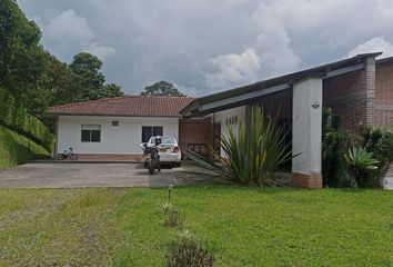 Casa en  Vía Armenia, Pereira, Risaralda, Colombia