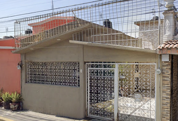 Casa en  Trompeleros, Villa De Las Flores, San Francisco Coacalco, Estado De México, México