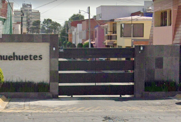 Casa en fraccionamiento en  Los Cedros, Metepec, Estado De México, México