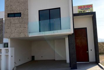 Casa en  Residencial El Rincón Dorado, Carr. Lib. Carr. México-veracruz, San Sebastián, Huamantla, Tlaxcala, México