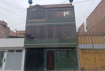 Casa en  Calle 1, Ur. El Alamo, Callao, 07031, Per