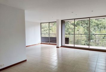 Apartment for rent in Loma de los González, Medellín