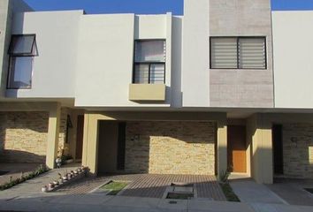 Casa en  Residencial El Refugio, Fray Junípero Serra, El Refugio, Santiago De Querétaro, Querétaro, México