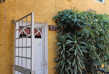 Casa en condominio en  Los Reyes La Paz, Estado De México, México