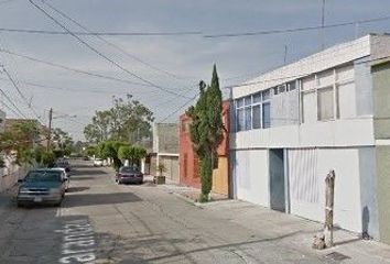 Casa en  Jacarandas 111, Jardines De Celaya 1ra Sección, Celaya, Guanajuato, México
