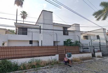 Casa en fraccionamiento en  Grevilias 4, Lomas De Cuernavaca, 62584 Tres De Mayo, Mor., México
