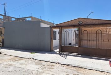 Casa en fraccionamiento en  Julio González & Calle Yepomera, Juárez, Chihuahua, México