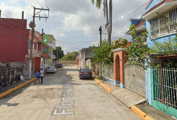 Casa en  Flor De Verónica, Gaviotas Norte Sector Popular, Villahermosa, Tabasco, México