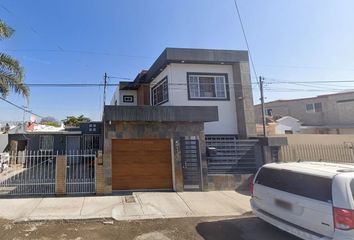 Casa en  Paseo De Las Cumbres 511, Villa Bonita, Ensenada, Baja California, México