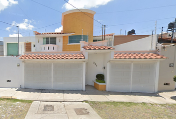 Casa en  C. Del Puente De Alvarado 231, Carretas, Santiago De Querétaro, Querétaro, México