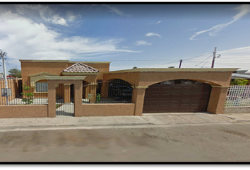 Casa en  Avenida Vicente Suárez Sur, Prohogar, Mexicali, Baja California, México