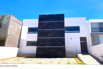Casa en  Zikura Lomas De Juriquilla, Lomas De Juriquilla, Paseo De Las Lomas, Santiago De Querétaro, Querétaro, México