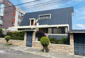 Casa en  Calle N75, Quito, Ecu