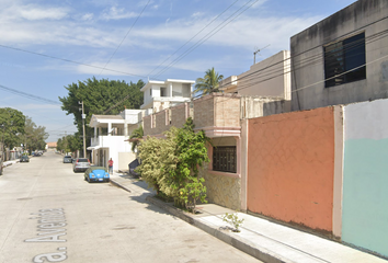 Casa en  9a. Avenida, Villa Hermosa, 89319 Tampico, Tamps., México