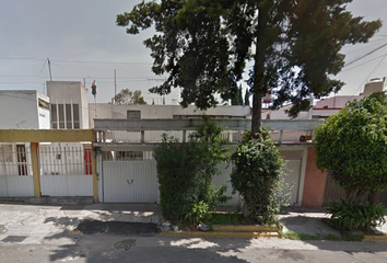 Casa en  Calle Viveros De Asís 182, Mz 003, Habitacional Viveros De La Loma, Tlalnepantla De Baz, Estado De México, México