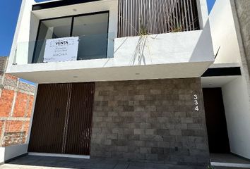 Casa en condominio en  Lomalta Tres Marías, Morelia, Michoacán, México