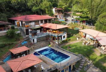 Villa-Quinta en  2m7j+85 La Vega, Cundinamarca, Colombia